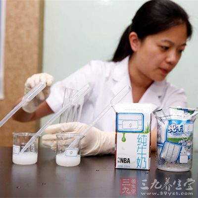 把牛奶短时间加热,蛋白质含量的变化不大 把牛奶短时间加热,蛋白质含量的变化不大