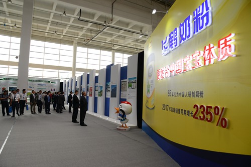 会场展示区 刘倩/摄影